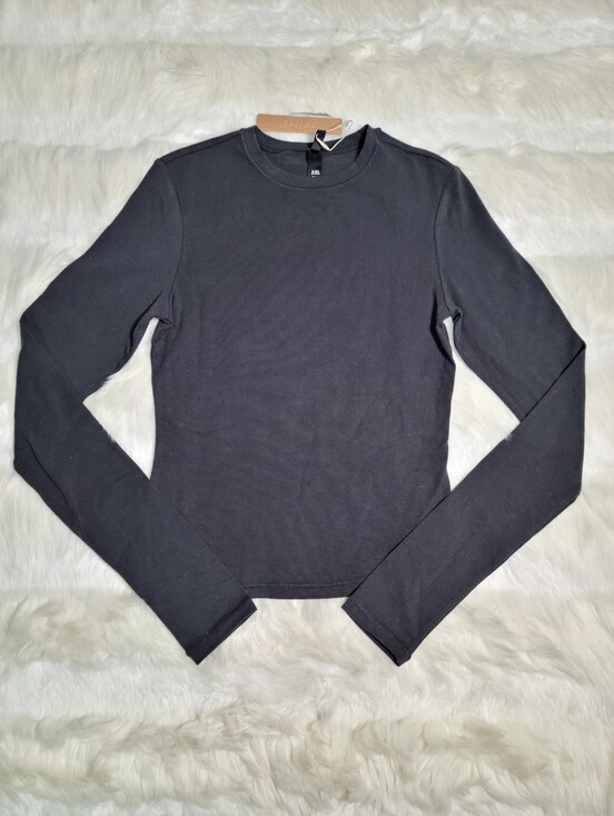 SKIMS Tops - SKIMS Cotton Jersey Long Sleeve T-shirt Black Soot Women XXS NEW